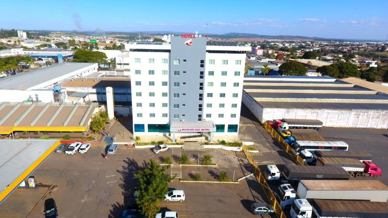 Hotel Rota Do Sol Патросиньо Екстериор снимка